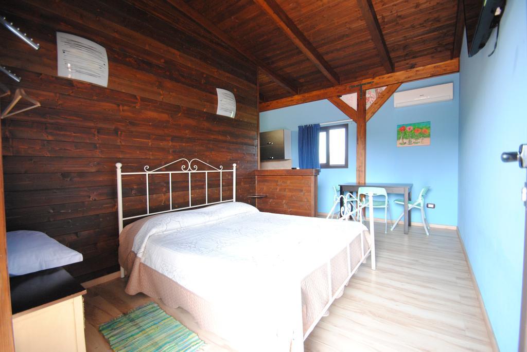 Villa Primavera Latina Esterno foto